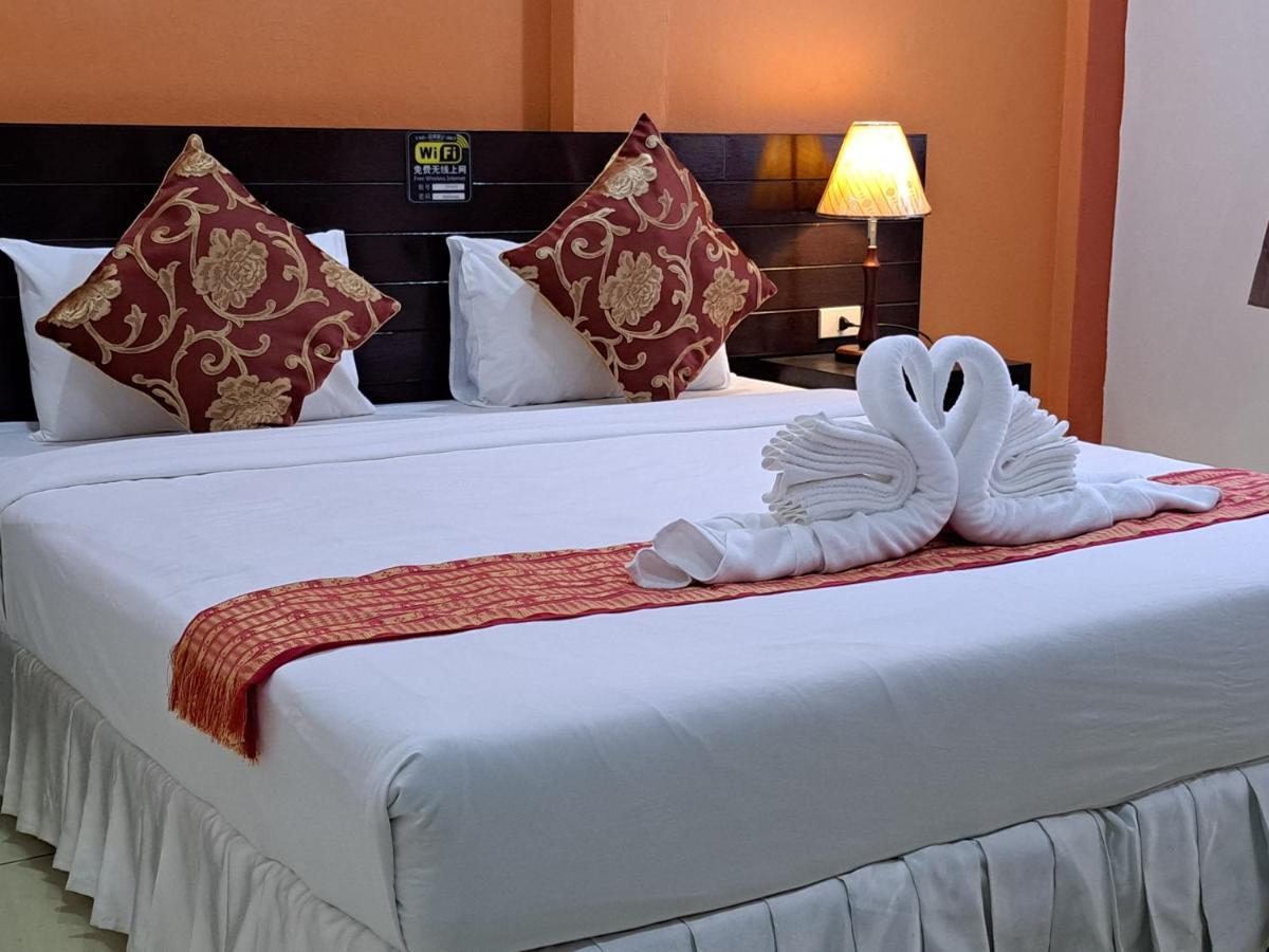 Lily Holiday 百合假日 Patong Экстерьер фото